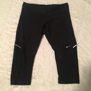 Nike Cropped Leggings